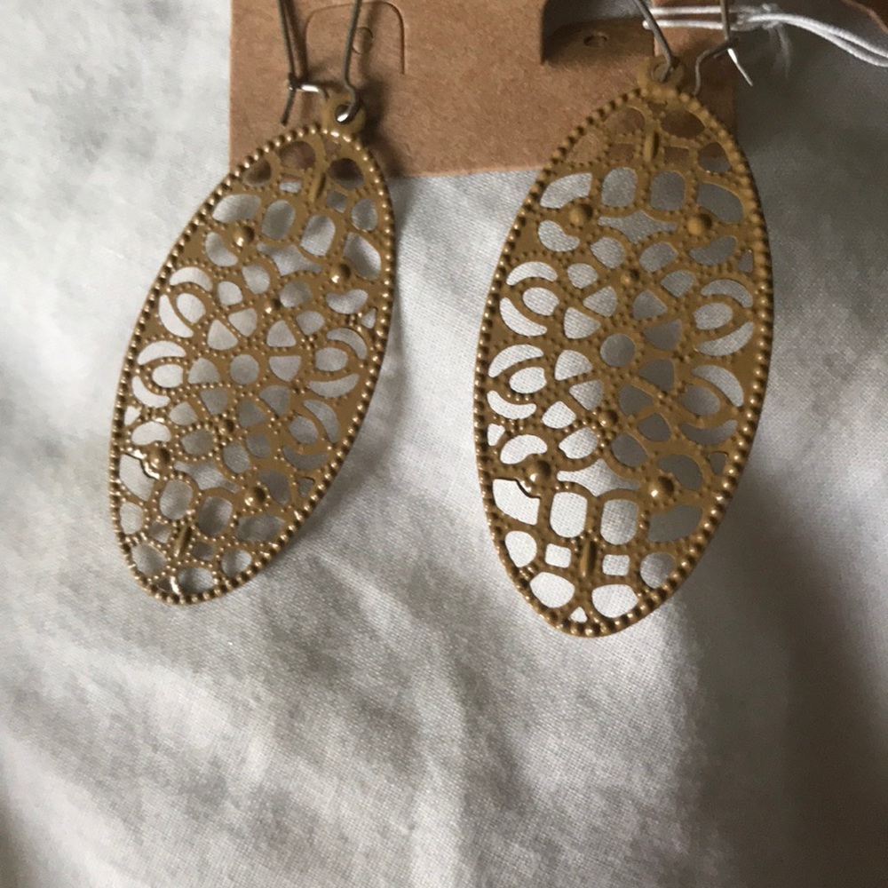 Good earrings